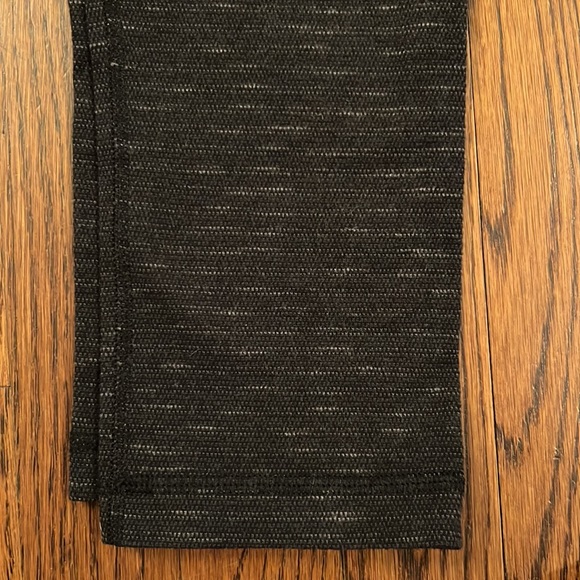 Lululemon Wunder Under Crop ll Size 4 - Picture 11 of 12